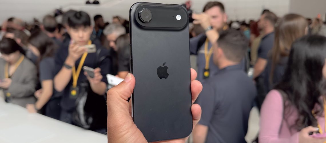 iPhone 17 Air hands-on