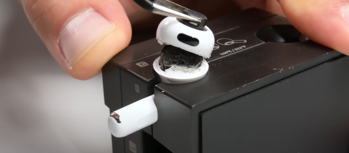 מוטב שתשמור על AirPods Pro 3 - מכיוון שאין סיכוי שתוכל לתקן אותם