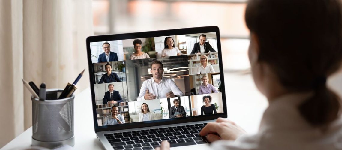 עובדים המשתמשים בבינה מלאכותית מרוויחים 40% יותר - 9 הנחיות לשיפור מיומנות קורות החיים שלך ולהוכחת הקריירה שלך