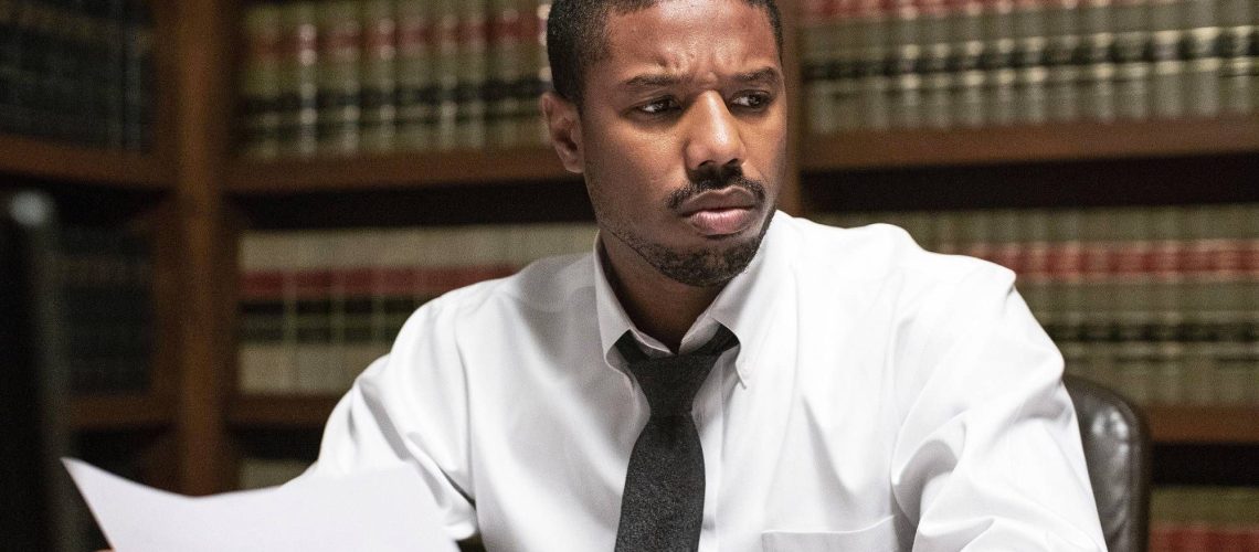 סרט הדרמה המרתק הזה פשוט התרסק את 10 המובילים של נטפליקס - והוא מבוסס על סיפור אמיתי מזעזע