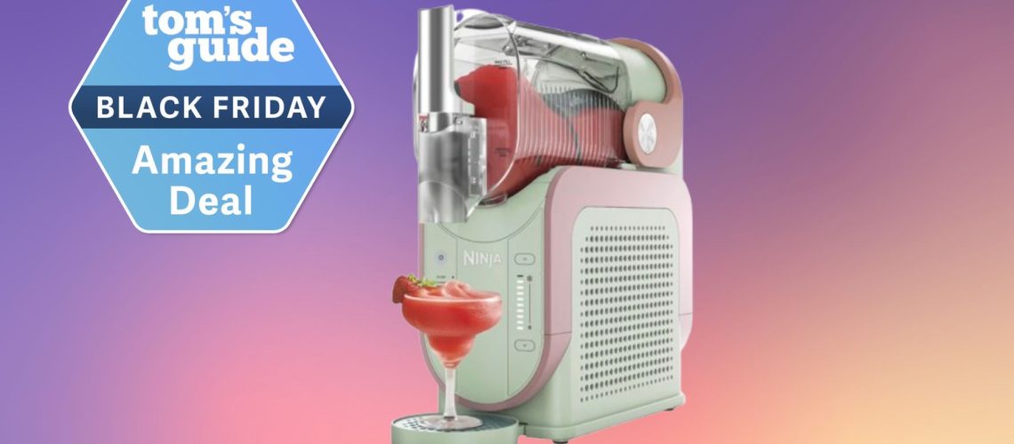 Ninja Slushi black friday deal in strawberry matcha