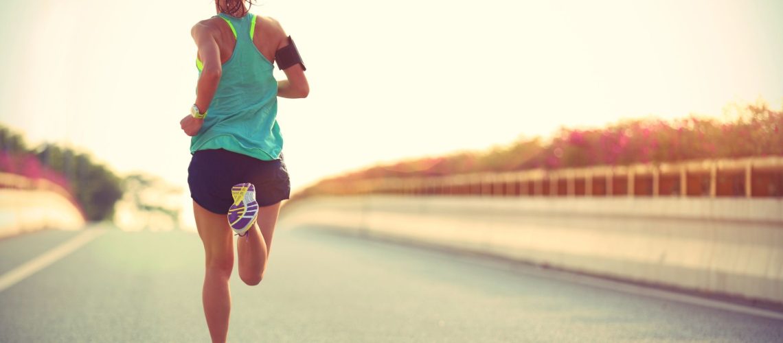 מחקר מגלה שמפגשי סאונה של 30 דקות יכולים לעזור לך לרוץ מהר יותר - הנה איך