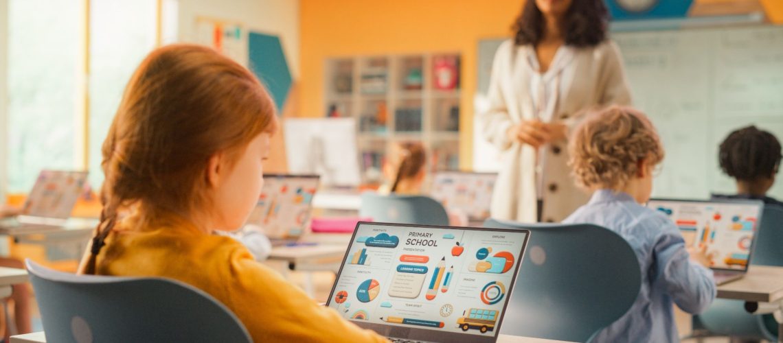 ChatGPT עכשיו בחינם למורים - 7 דרכים חזקות להשתמש בו בכיתה שלך