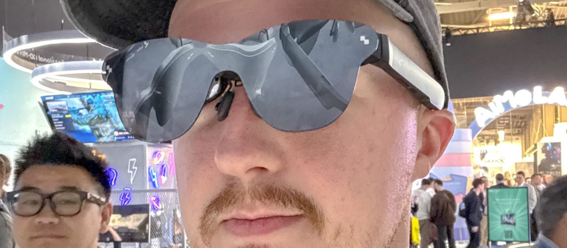 ניסיתי את RayNeo Air 4 Pro, והוויזואליות החדשה של HDR10 מדהימה לחלוטין