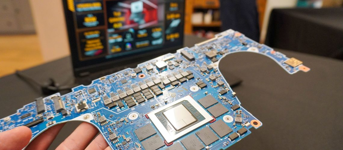 אסוס אומרת שמחסור בזיכרון אמור "להתחיל להתנרמל" עד 2027, אבל "אף אחד לא רוצה להיות הראשון שיוריד מחירים"