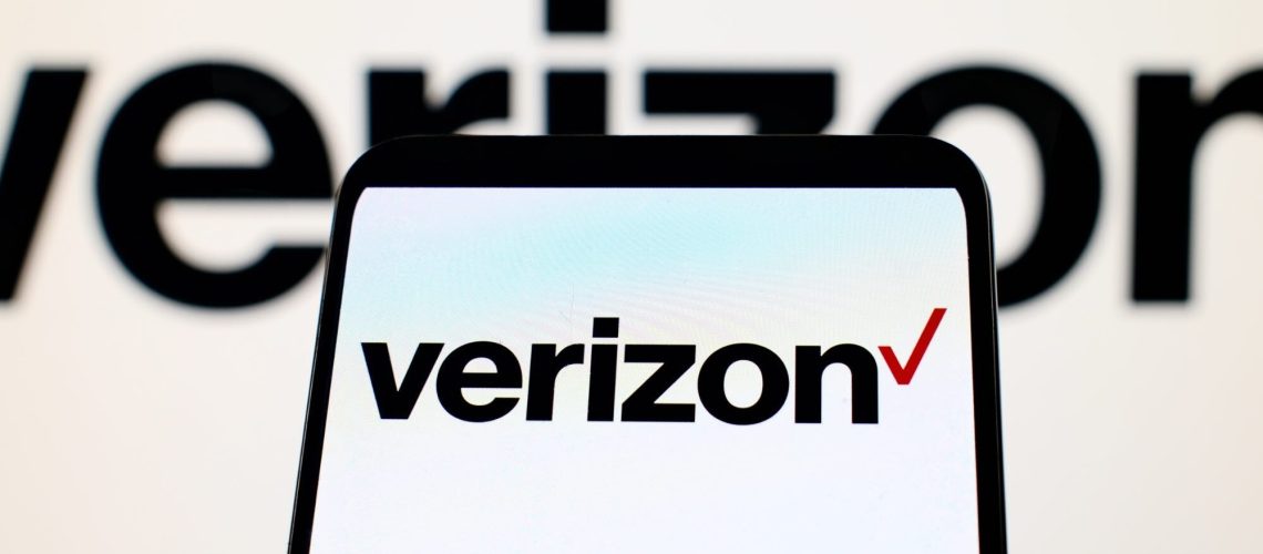 Verizon מבטיחה להציע קרדיטים בעקבות הפסקה מאסיבית - 'אנחנו נעשה את זה נכון'