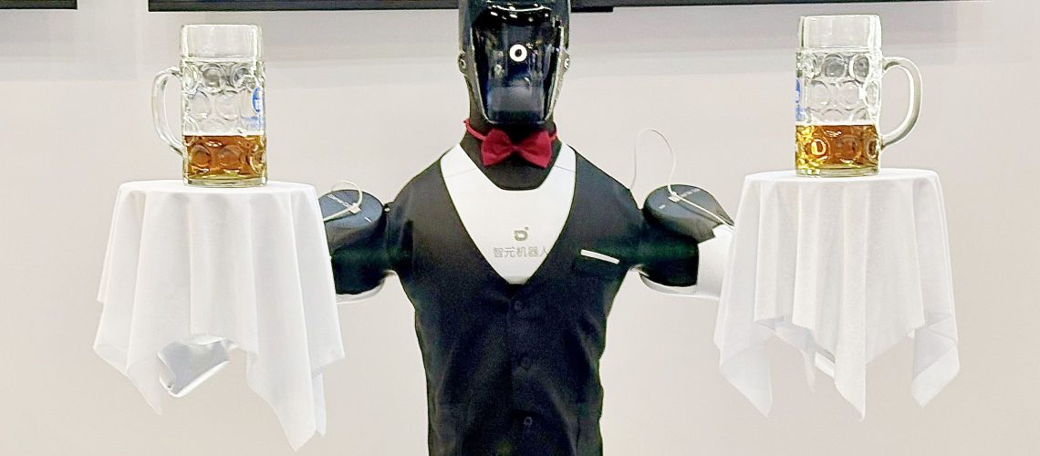 כל הרובוטים שפגשתי ב-MWC 2026, תערוכת הטכנולוגיה הגדולה באירופה