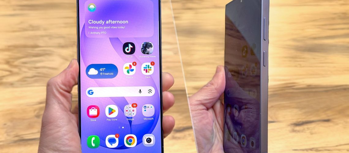 תצוגת הפרטיות של Galaxy S26 Ultra היא "התלונה הגדולה ביותר" שלה - בעלים כועסים על טקסט מעורפל, כאבי ראש ומאמץ בעיניים