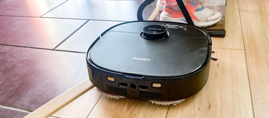 שואב האבק הרובוטי של Eureka J15 Max Ultra בודק את כל הקופסאות, זה פשוט לוקח יותר זמן לסיים את העבודה מאת דן קוואלארי פורסם ב-1 באפריל 26 מומלץ שואב רובוט מרשים שעושה הכל. רק חבל שלוקח יותר מדי זמן לבצע את העבודה
