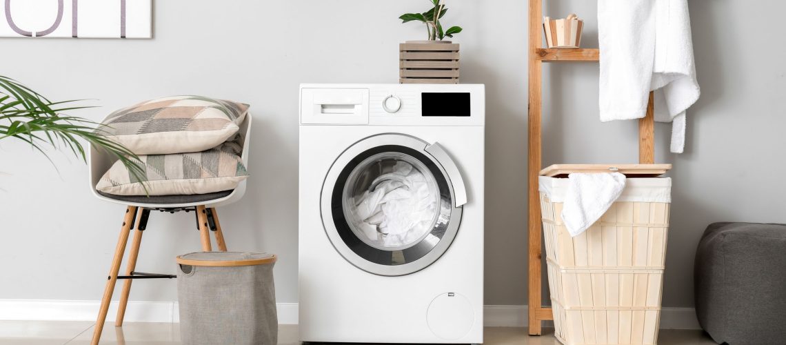 האם אתה באמת צריך לשטוף מגבות לאחר השימוש בכל פעם? שאלתי את המומחים