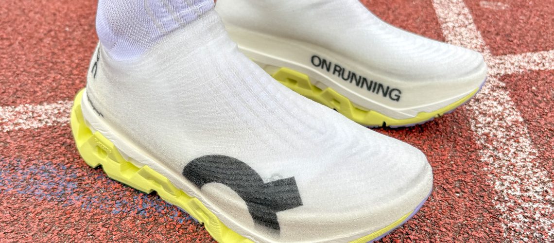 רצתי 45 מיילים ב-On Cloudmonster 3 Hyper LS וזו נעל הריצה האהובה עלי אי פעם מאת Nick Harris-Fry פורסם ב-25 באפריל 26 מומלץ On Cloudmonster 3 Hyper LS היא אחת מנעלי הריצה החדשות האהובות עליי לשנת 2026 הודות לעיצוב הקל משקל והרב-תכליתי שלה במיוחד, אבל המחיר הגבוה מופרך.