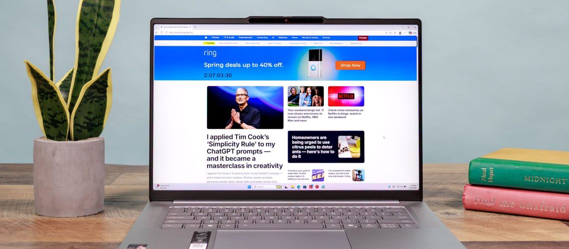 זה עתה בדקתי את ה-IdeaPad Slim 5x - וזה המחשב הנייד החדש והמועדף עליי לעבודה מאת Dylan Haas פורסם ב-19 במאי 26 מומלץ למרות שהוא עשוי להיאבק בכמה משימות תובעניות, ה-Lenovo IdeaPad Slim 5x Gen 11 הוא מחשב נייד יעיל, עמוס בתכונות שמתחיל ב-$849.