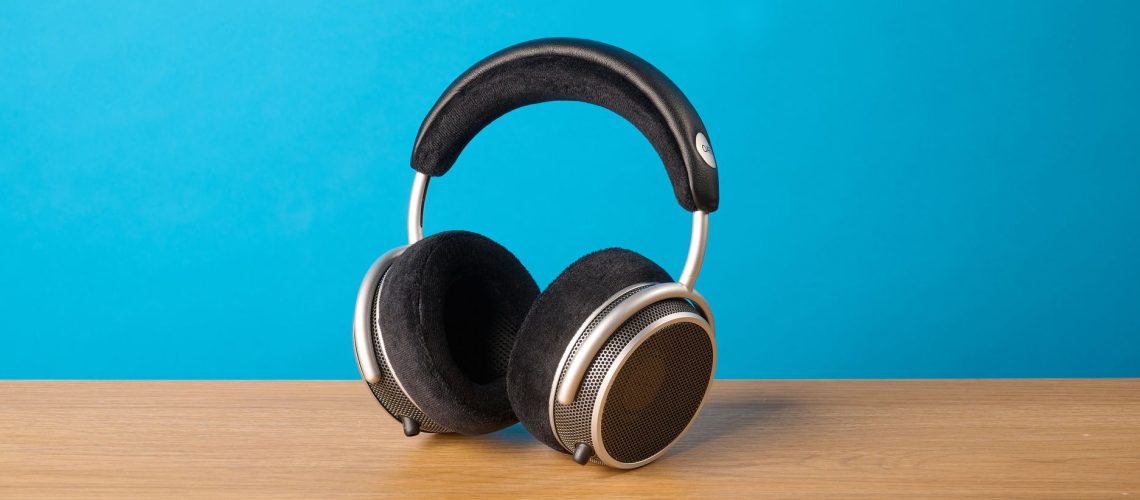 Grell OAE2 studio headphones photographed in front of a blue background