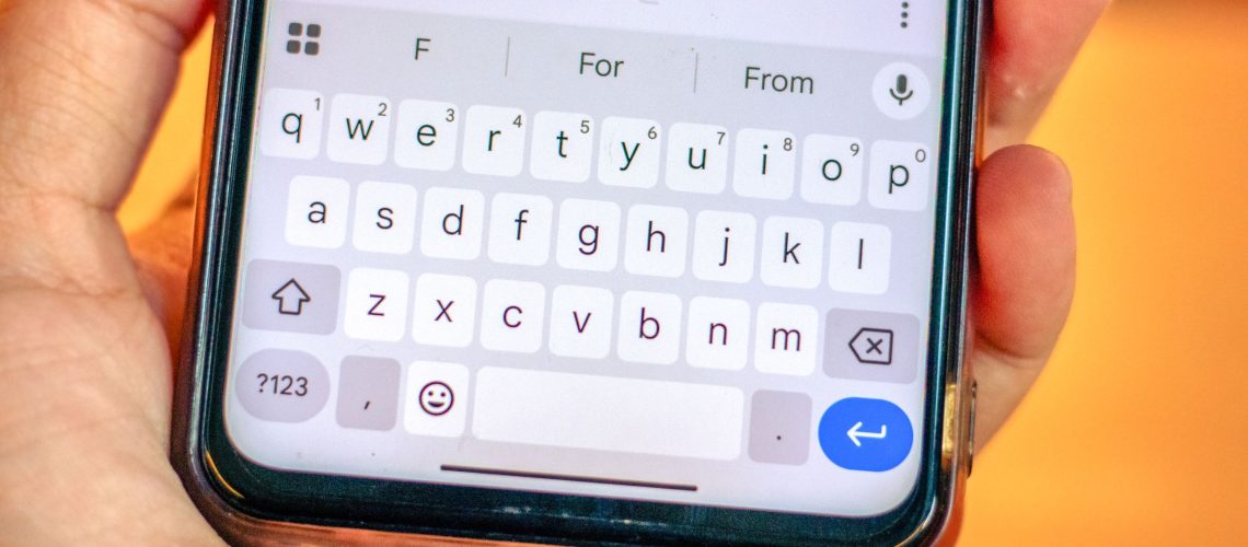 תכונת אנדרואיד נסתרת זו יכולה לתקן אוטומטית טורבו ולעצור את כל טעויות ה"ברווז" שלך