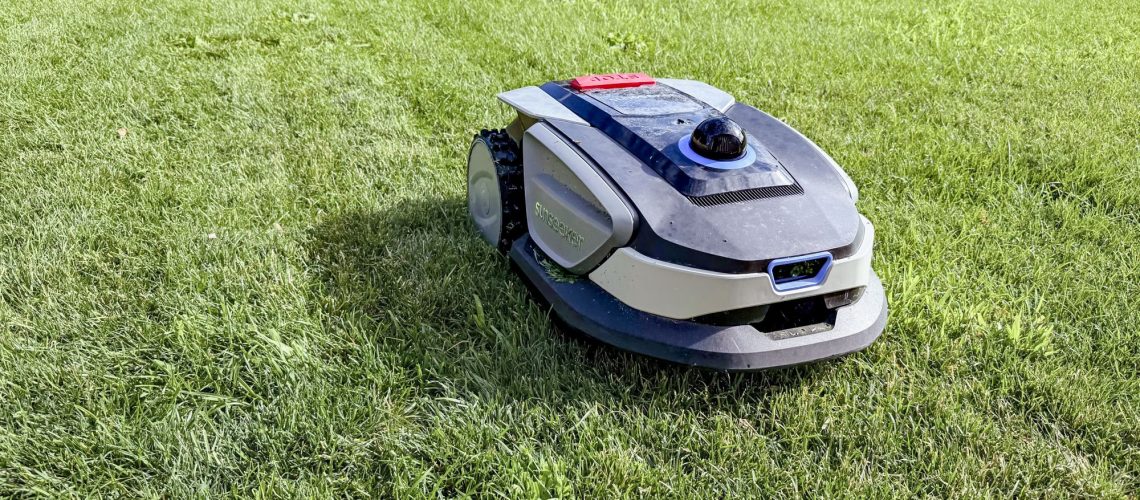 בדקתי מכסחת דשא רובוטית Sunseeker S4 במשך חודש והחצר שלי לא נראתה כל כך טוב כבר שנים - למעט חריג אחד מאת ג'ייסון ציפריאני פורסם ב-2 ביולי 26 מומלץ הרובוט הקטן שיכול