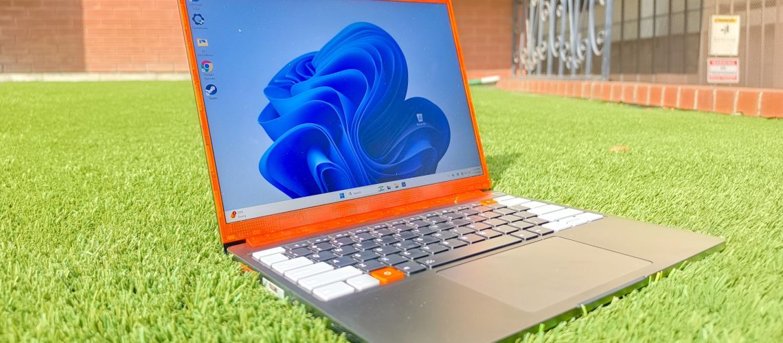 ה-Framework Laptop 13 Pro הוא המחשב הנייד הניתן לתיקון המשוכלל, אבל התמחור מבוסס ה-RAM הוא סיבה לדאגה מאת Scott Younker פורסם ב-2 באוגוסט 26 המומלץ ל-Framework Laptop 13 Pro סוף סוף מרגיש כמו יותר מגימיק נישה, אבל המחיר שומר אותו תקוע בארונית החנון.