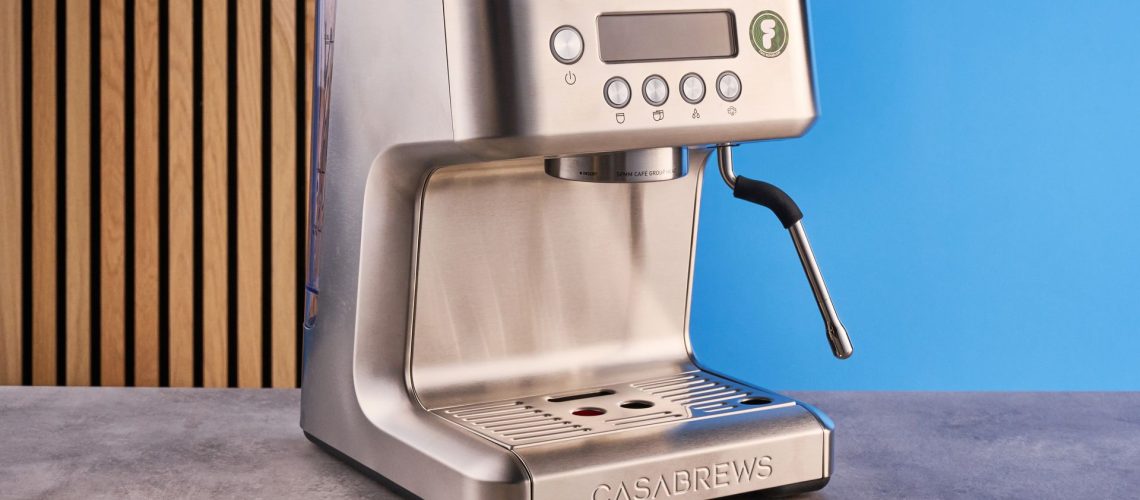 סקירת Casabrews Ultra Pro: מדוע אין לכל מכונות האספרסו טיימר מובנה? מאת Erin Bashford פורסם ב-13 באוגוסט 26 ה-Casabrews Ultra Pro היא מכונת אספרסו בינונית עם בקר PID וטיימר מובנה, אך בעיות שרביט הקיטור עדיין לא תוקנו.