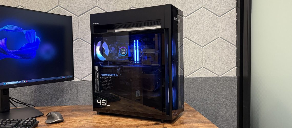 זה עתה בדקתי את HP Omen Max 45L וזה מחשב גיימינג חזק מאוד - אבל הוא ירסק את הארנק שלך מאת Tony Polanco פורסם ב-30 באוגוסט 26 מומלץ HP Omen Max 45L מרשים עם העיצוב המרשים שלו וביצועי המשחקים החזקים שלו. למרות שהוא יקר, הוא מספק חווית משחק ללא פשרות.