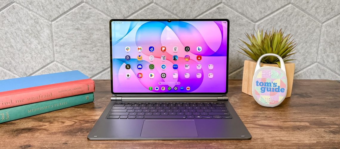 בדקתי את Samsung Galaxy Tab S12 Ultra במשך שבוע - וזה טאבלט האנדרואיד הטוב ביותר עד כה מאת Tony Polanco פורסם ב-30 בספטמבר 26 מומלץ Samsung Galaxy Tab S12 Ultra מרשים הודות לפאנל OLED בגודל 14.6 אינץ' והעיצוב הדק שלו. למרות שהוא יקר יותר, זה עדיין אידיאלי עבור אנשים שמחפשים טאבלט ענק.