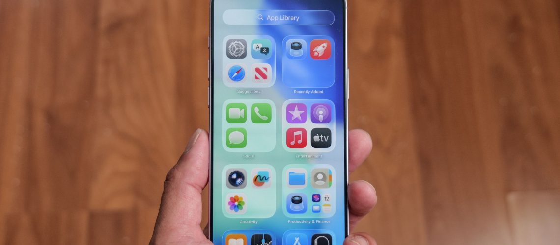 השבתתי את התכונות האלה של iOS 27 והאייפון שלי סוף סוף מרגיש מגיב שוב