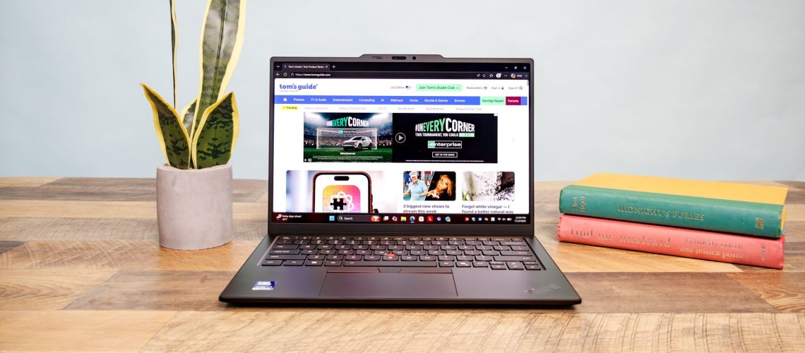 השתמשתי ב-Lenovo ThinkPad X1 Carbon Gen 14 Aura Edition במשך 3 חודשים: הוא קל, בר קיימא ובעל צג OLED מדהים מאת דילן האס פורסם ב-24 באוקטובר 26 בחירת העורך "Space Frame" השלדה הופכת את זה ל-X1 Carbon בר-קיימא
