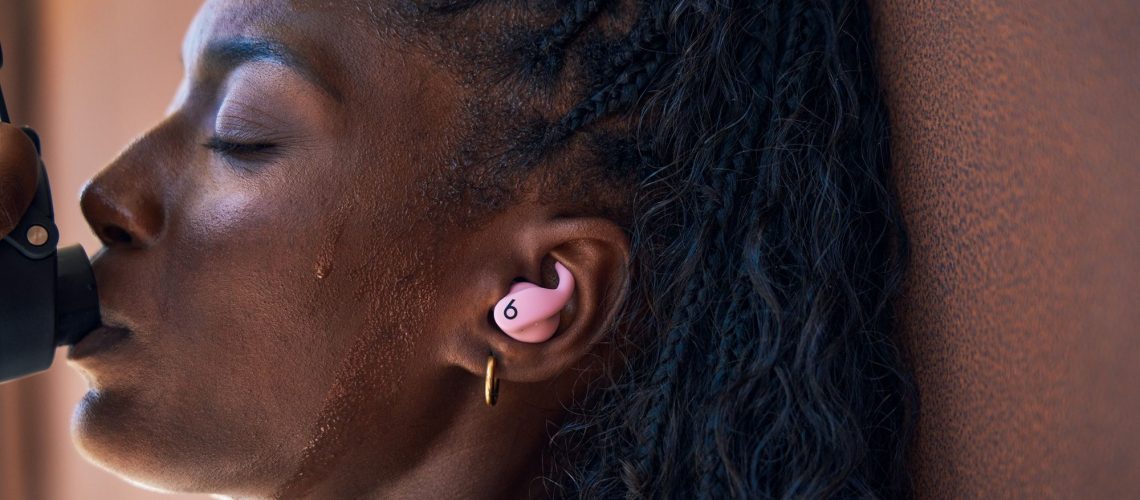 Beats מיתוג מחדש את האוזניים Fit Pro כפי שמתאימים ל- PowerBeats - הנה מה חדש