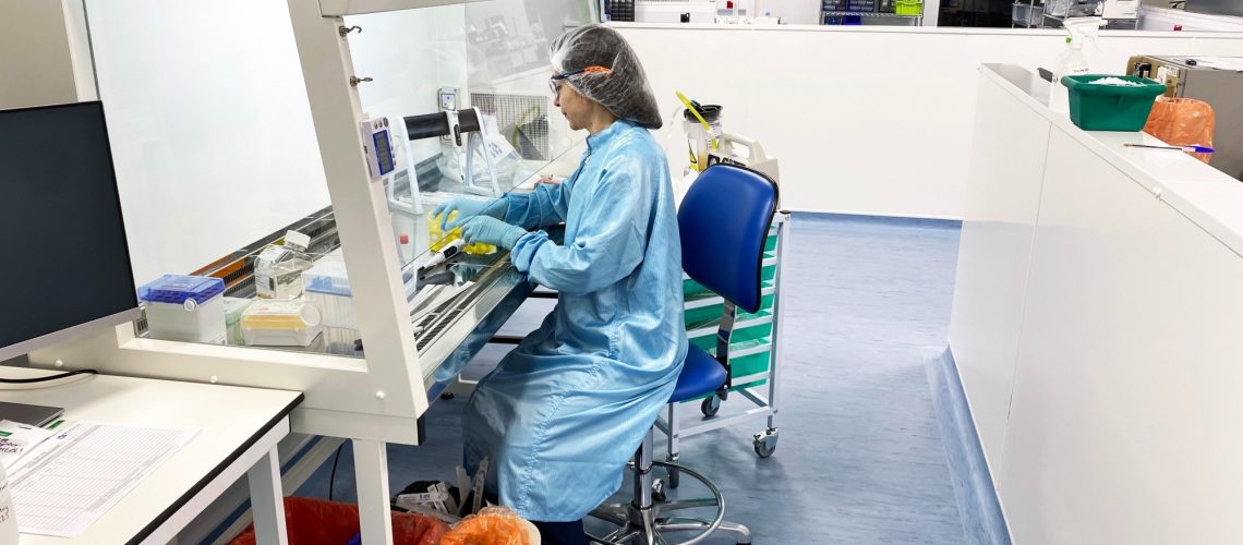 Monmouth Class 2 ארונות בטיחות ביולוגיים