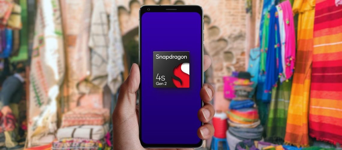 Qualcomm Snapdragon 4S logo on a smartphone