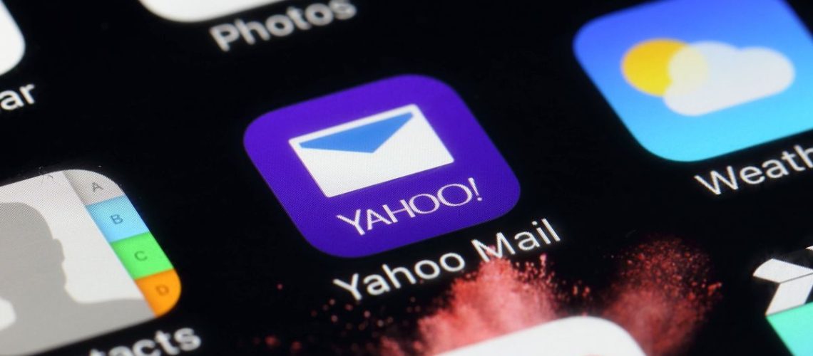 Yahoo Mail icon on a phone home screen