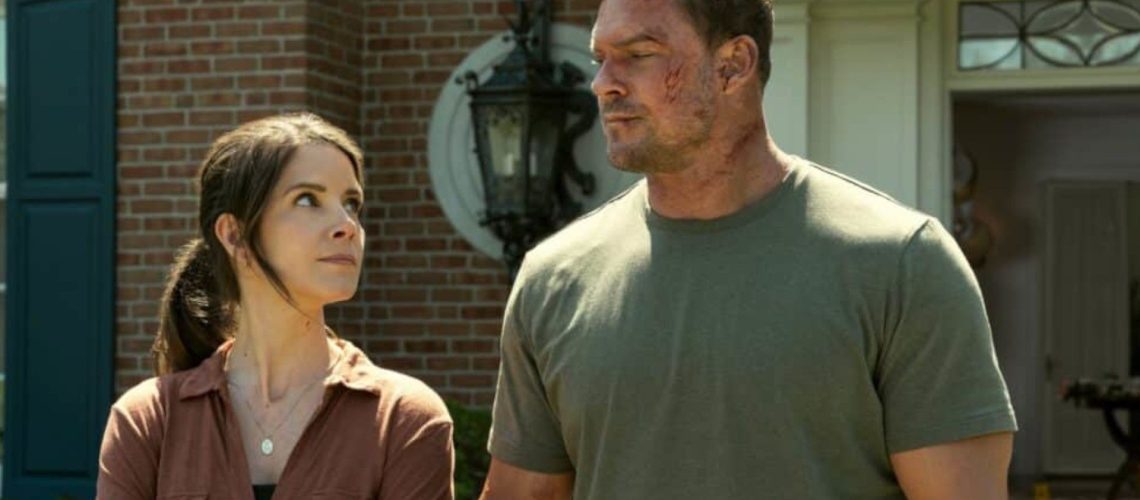 Alan Ritchson as Jack Reacher in "Reacher"