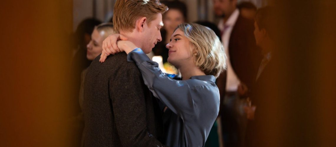 Domhnall Gleeson and Chelsea Frei in "The Paper"