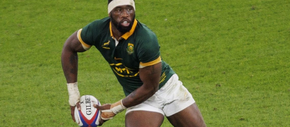 South Africa's Siya Kolisi in action during the Autumn Nations Series 2024 match between England and South Africa at Allianz Stadium on November 16, 2024 in London, England.