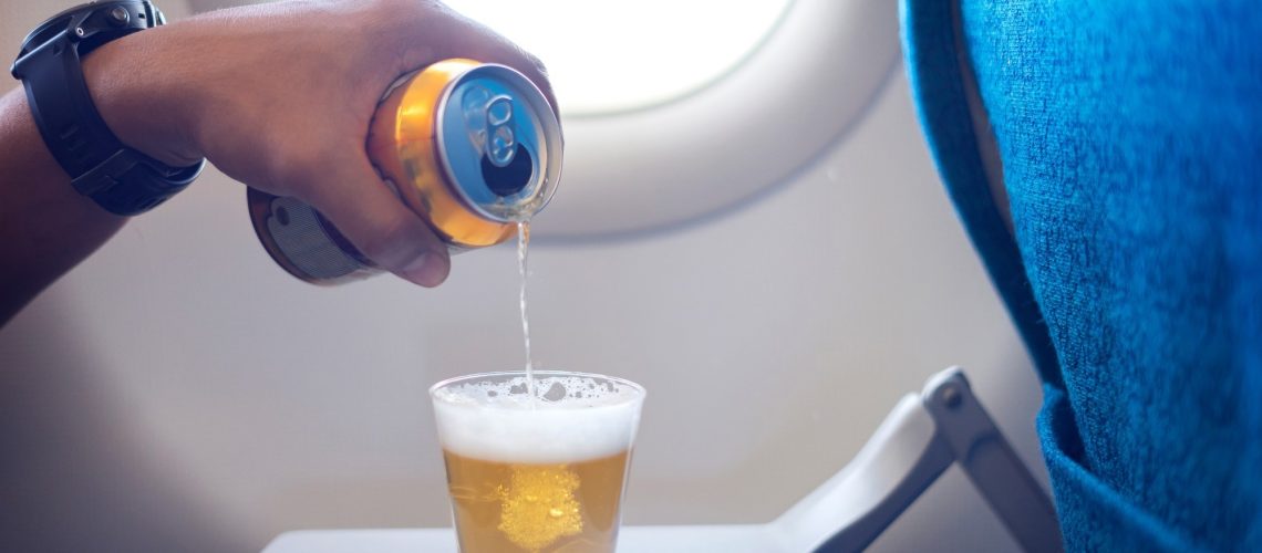 Study: Effects of moderate alcohol consumption and hypobaric hypoxia: implications for passengers’ sleep, oxygen saturation and heart rate on long-haul flights. Image Credit: PONG HANDSOME/Shutterstock.com