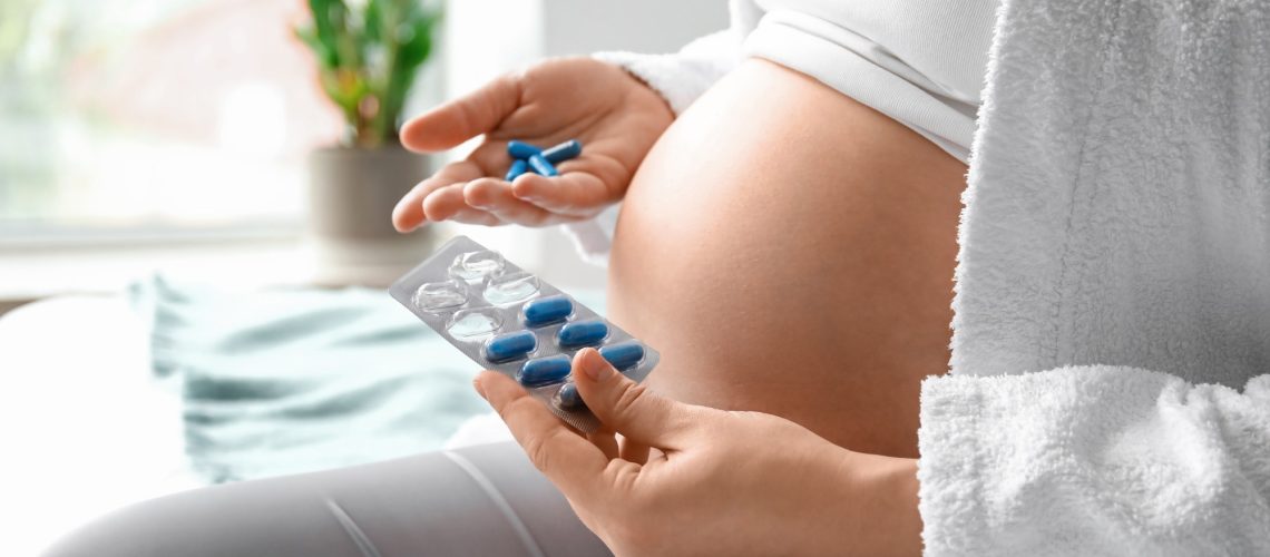 Study: Maternal Folate Excess, Placental Hormones, and Gestational Diabetes Mellitus: Findings from Prospective Cohorts Before and After Mandatory Folic Acid Food Fortification. Image Credit: Pixel-Shot  / Shutterstock