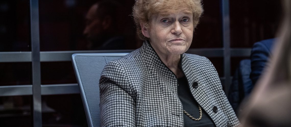 דבורה ליפשטדט דוחה את ההגדרה המתקדמת של אנטישמיות הודעה מהמנכ"לית והמוציאה לאור שלנו רייצ'ל פישמן פדרסן