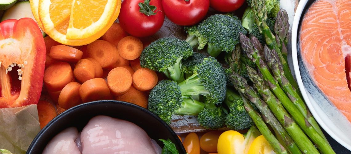 Study: Adherence to the low-fat diet pattern reduces the risk of lung cancer in American adults aged 55 years and above: a prospective cohort study. Image Credit: Tatjana Baibakova / Shutterstock