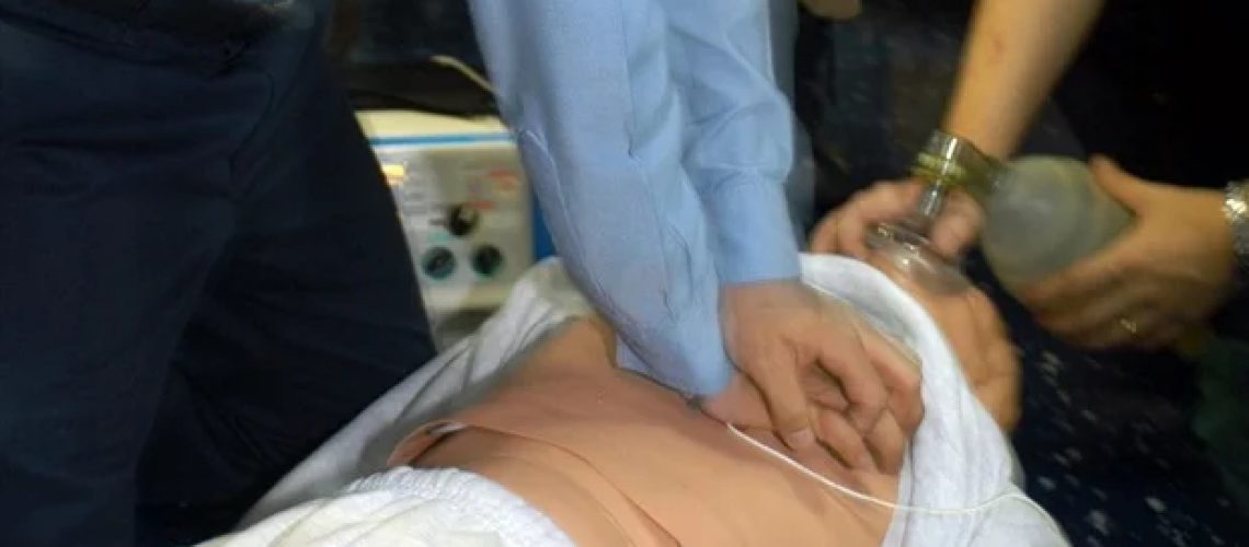 דנזל וורד מעודד פעולת החייאה בידיים בלבד ברחבי קליבלנד