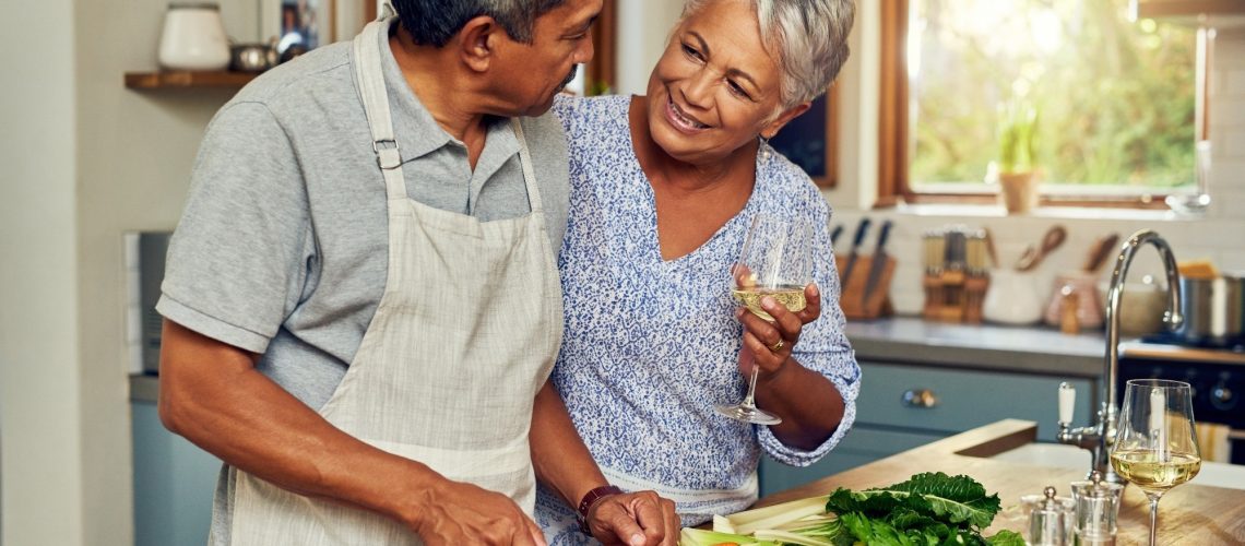 Study: Molecular Mechanisms of Healthy Aging: The Role of Caloric Restriction, Intermittent Fasting, Mediterranean Diet, and Ketogenic Diet—A Scoping Review. Image Credit: PeopleImages.com - Yuri A / Shutterstock.com