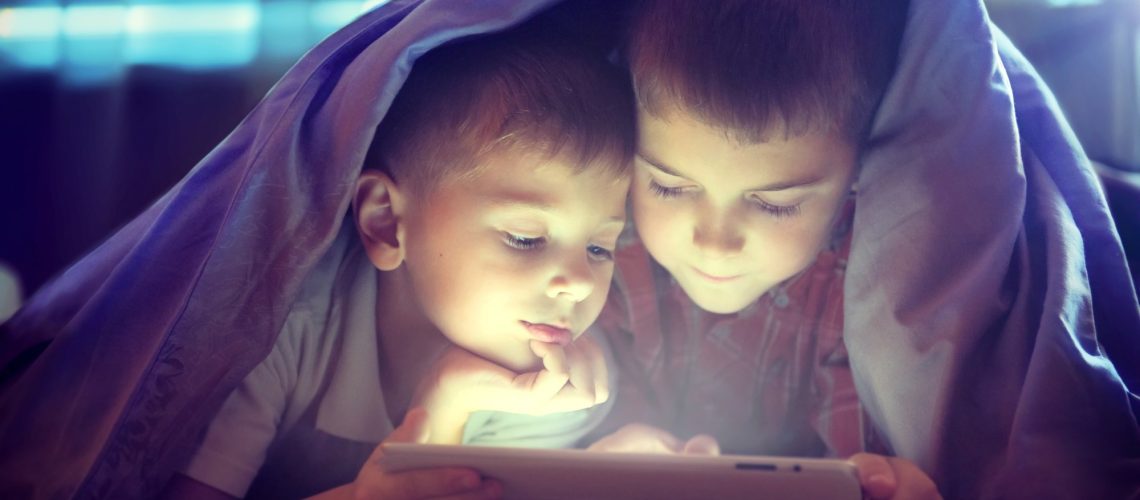 Study: From temperament to YouTube: exploring the link between childhood temperament, YouTube usage patterns, and emotional/behavioral problems among children. Image Credit: Subbotina Anna / Shutterstock.com