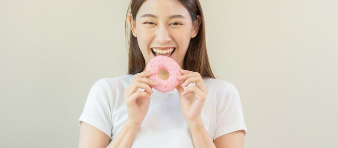 Study: The role of psychosocial well-being and emotion-driven impulsiveness in food choices of European adolescents. Image Credit: Kmpzzz/Shutterstock.com