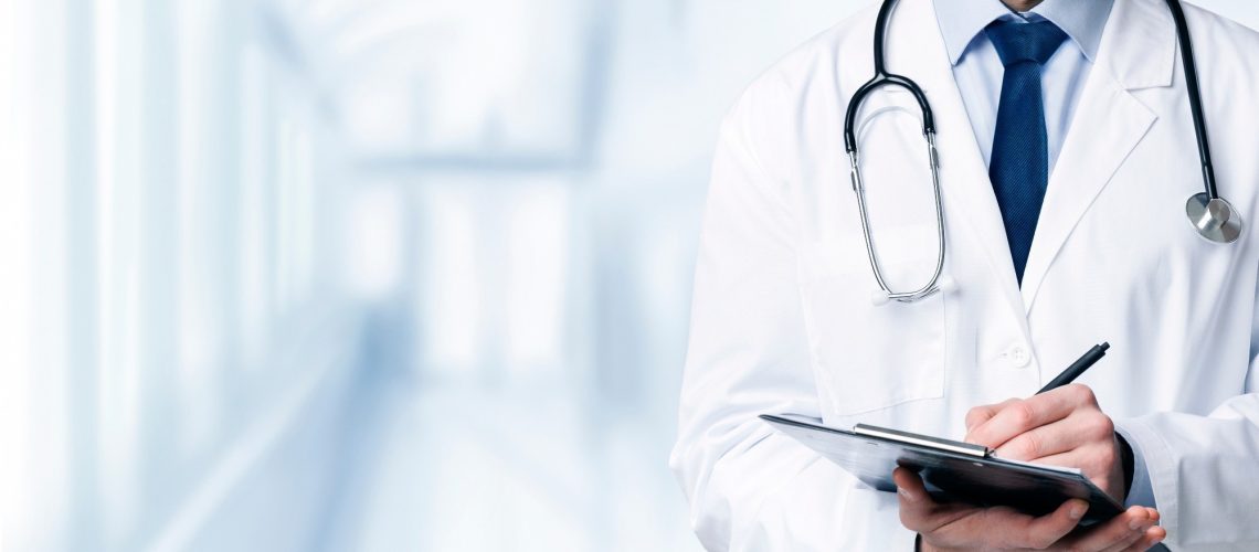 Study: Trust in Physicians and Hospitals During the COVID-19 Pandemic in a 50-State Survey of US Adults. Image Credit: Prostock-studio / Shutterstock