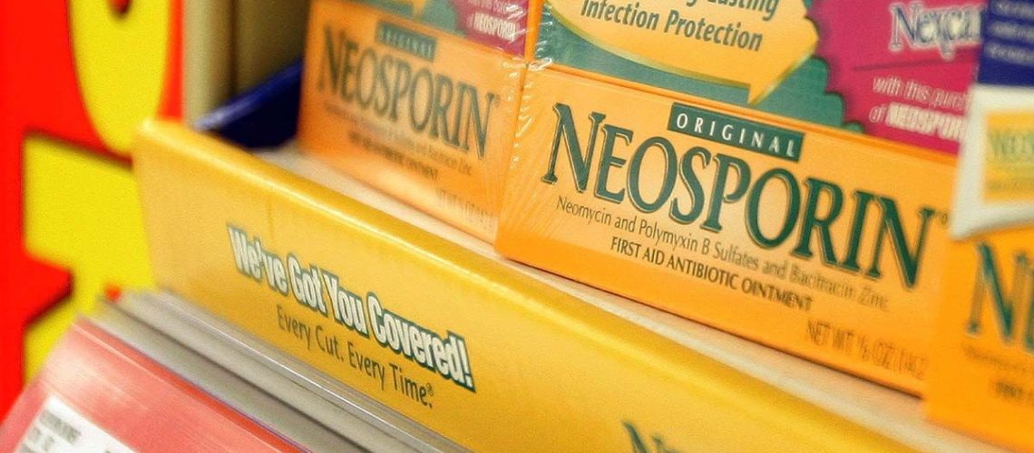 האנטיביוטיקה הנפוצה Neosporin עשויה להגן מפני זיהומים נגיפיים בדרכי הנשימה