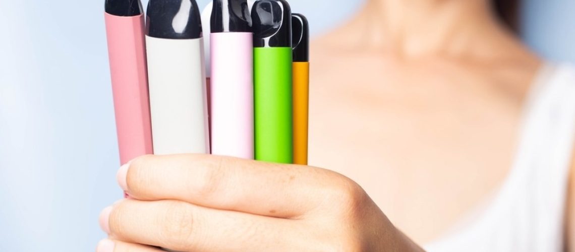 Study: Fruit flavors in electronic cigarettes (ECIGs) are associated with nocturnal dry cough: A population longitudinal analysis. Image Credit: Parkin Srihawong/Shutterstock.com
