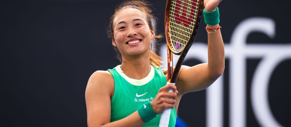 Qinwen Zheng applauds the Australian Open crowd ahead of the Zheng vs Wang live stream
