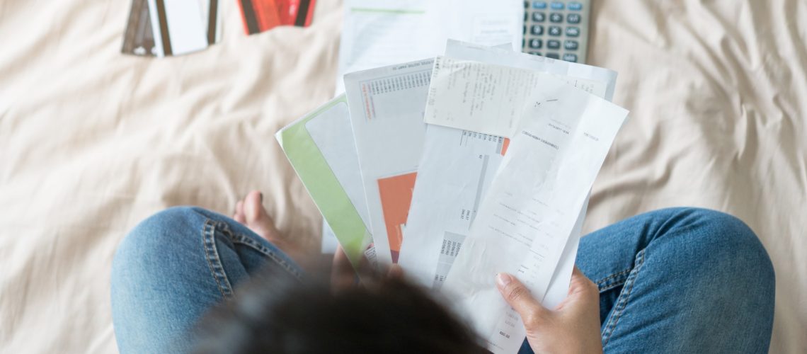 ​​​​​​​Study: Associations of Medical Debt With Health Status, Premature Death, and Mortality in the US. Image Credit: Pormezz/Shutterstock.com