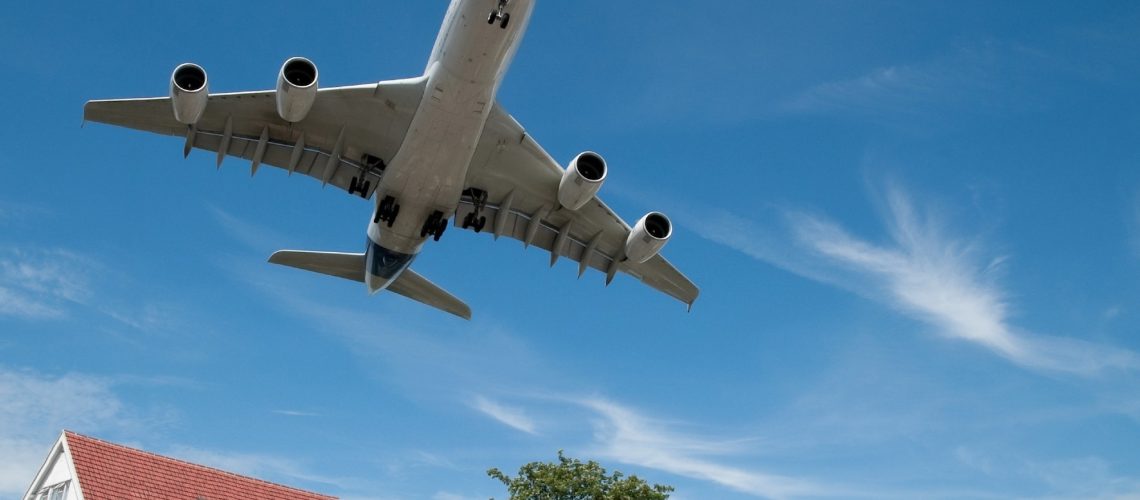 Study: Aircraft noise exposure and body mass index among female participants in two Nurses’ Health Study prospective cohorts living around 90 airports in the United States. Image Credit: Steve Mann/Shutterstock.com