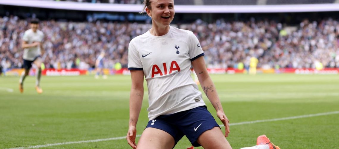 Martha Thomas of Tottenham Hotspur celebrates scoring her team