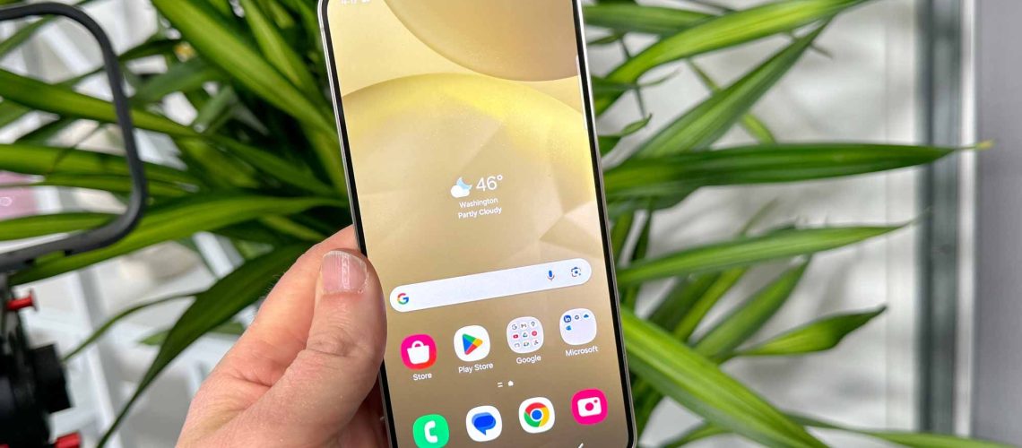 טלפונים של סמסונג נגועים בתוכנות ריגול 'Landfall' באמצעות תמונות WhatsApp - מה שאתה צריך לדעת