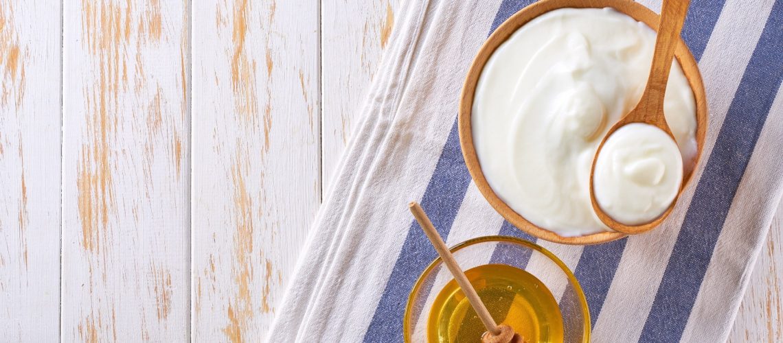 Study: Honey Added to Yogurt with Bifidobacterium animalis subsp. lactis DN-173 010/CNCM I-2494 Supports Probiotic Enrichment but Does Not Reduce Intestinal Transit Time in Healthy Adults: A Randomized, Controlled, Crossover Trial. Image Credit: itor / Shutterstock