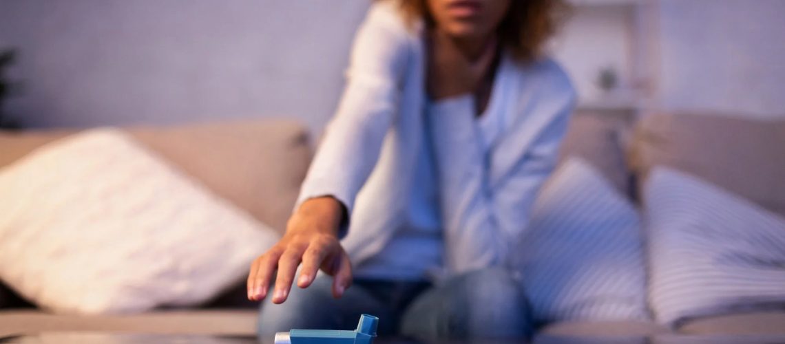 Study: The ratio of circulatory levels of sphingolipids to steroids predicts asthma exacerbations. Image Credit: Prostock-studio / Shutterstock